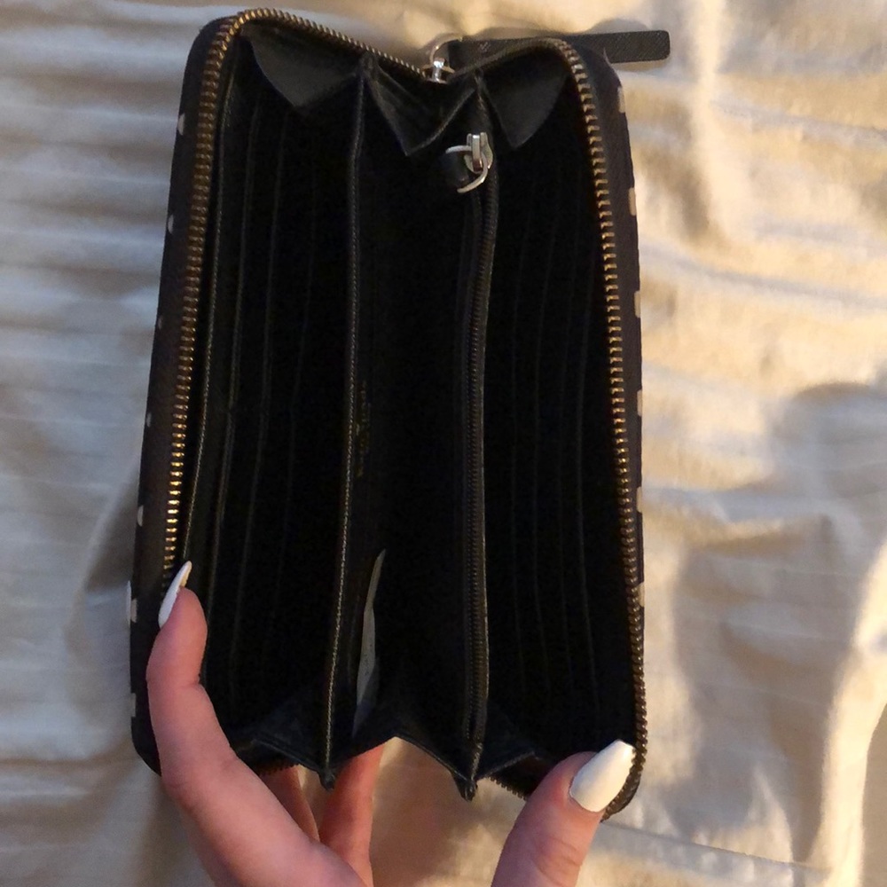 ♠️ Kate Spade Clutch Wallet - Picture 3 of 4